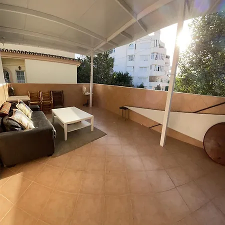 Beach Economic Hostal *