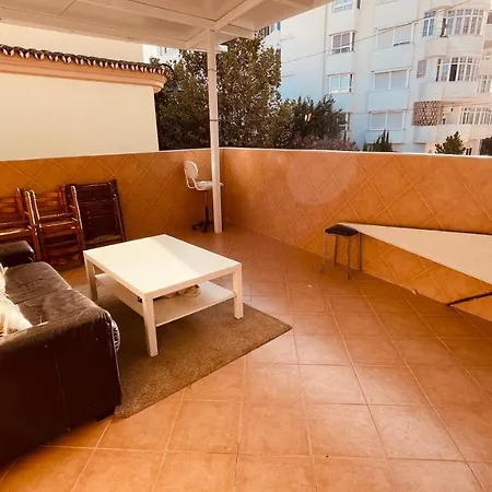 Beach Economic Hostal *