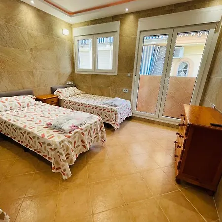 Beach Economic Hostal